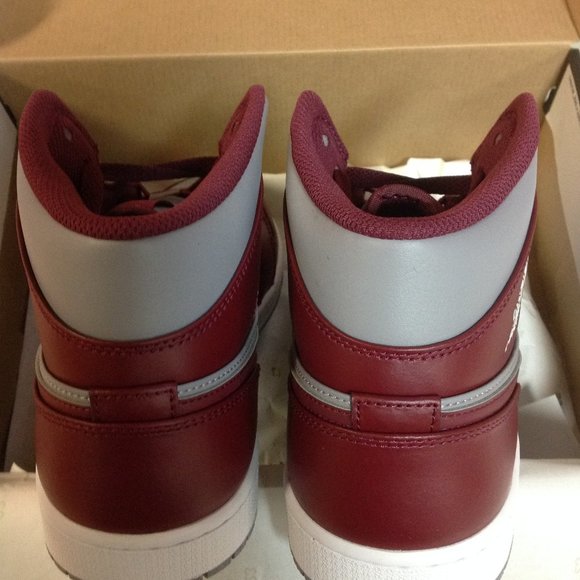 Air Jordan 1 Mid Men's Cherry Red/Gray/White Sneakers - USA Size:11 - New in Box - Picture 3 of 13